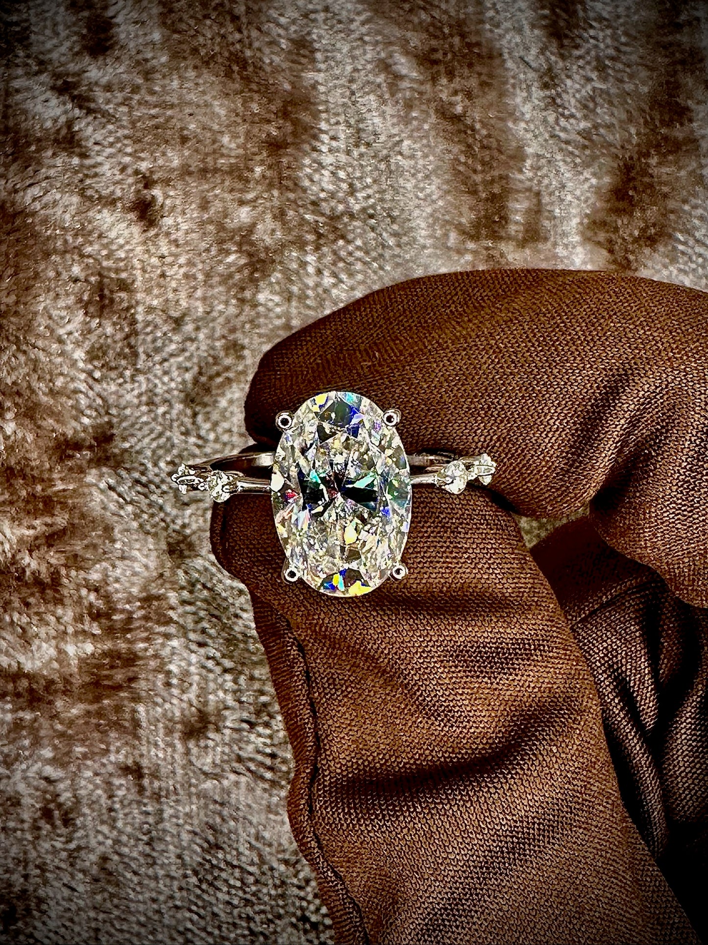 Oval Cut Moissanite Ring – 4.5ct with Side Stones
