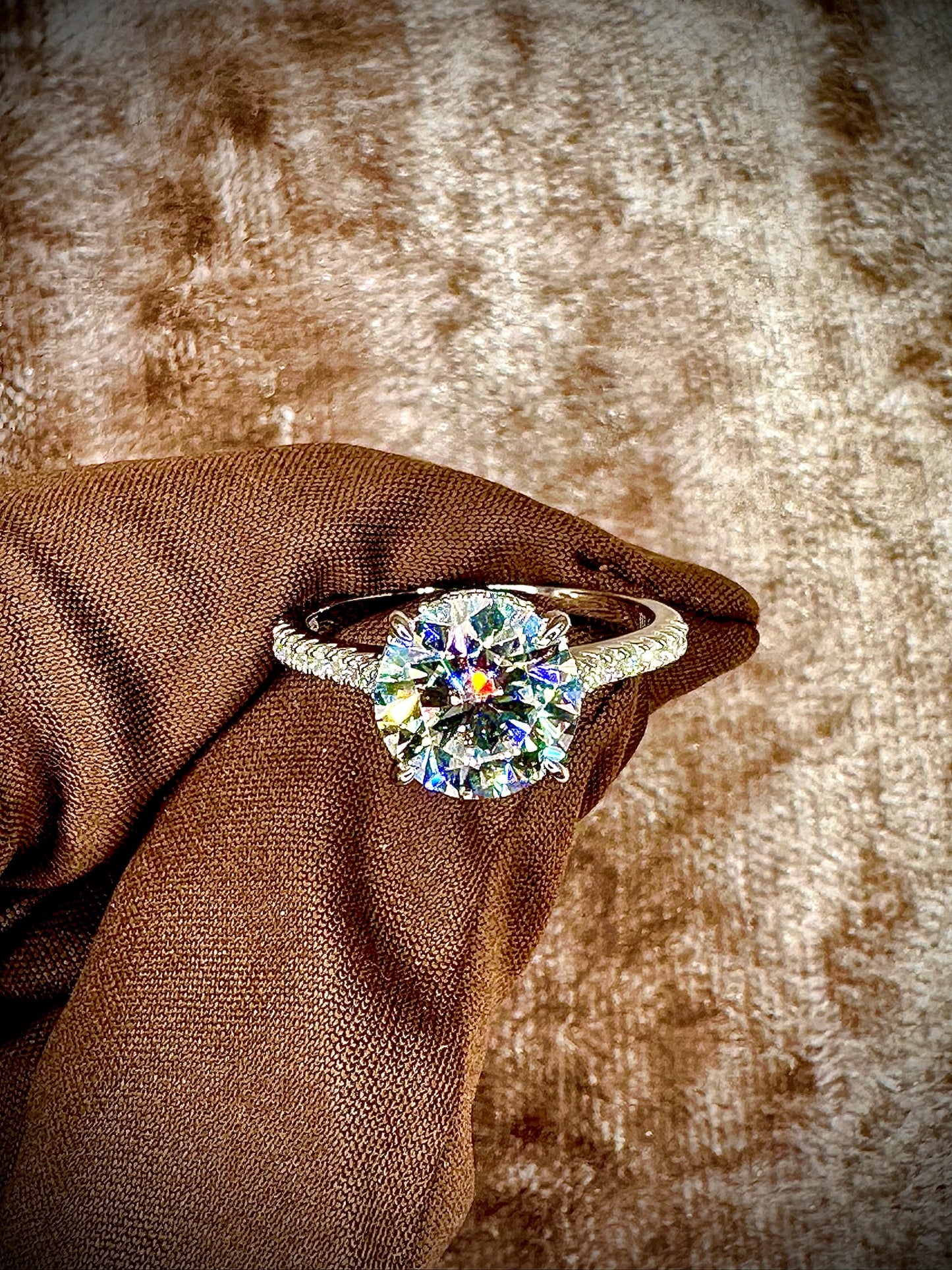 Round Cut Moissanite Ring – 3ct Pave Band